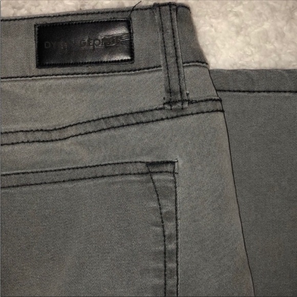 Dylan George Gray Jeans Carine Classic Skinny
Stretchy Size 26 Size 26 - Picture 10 of 11